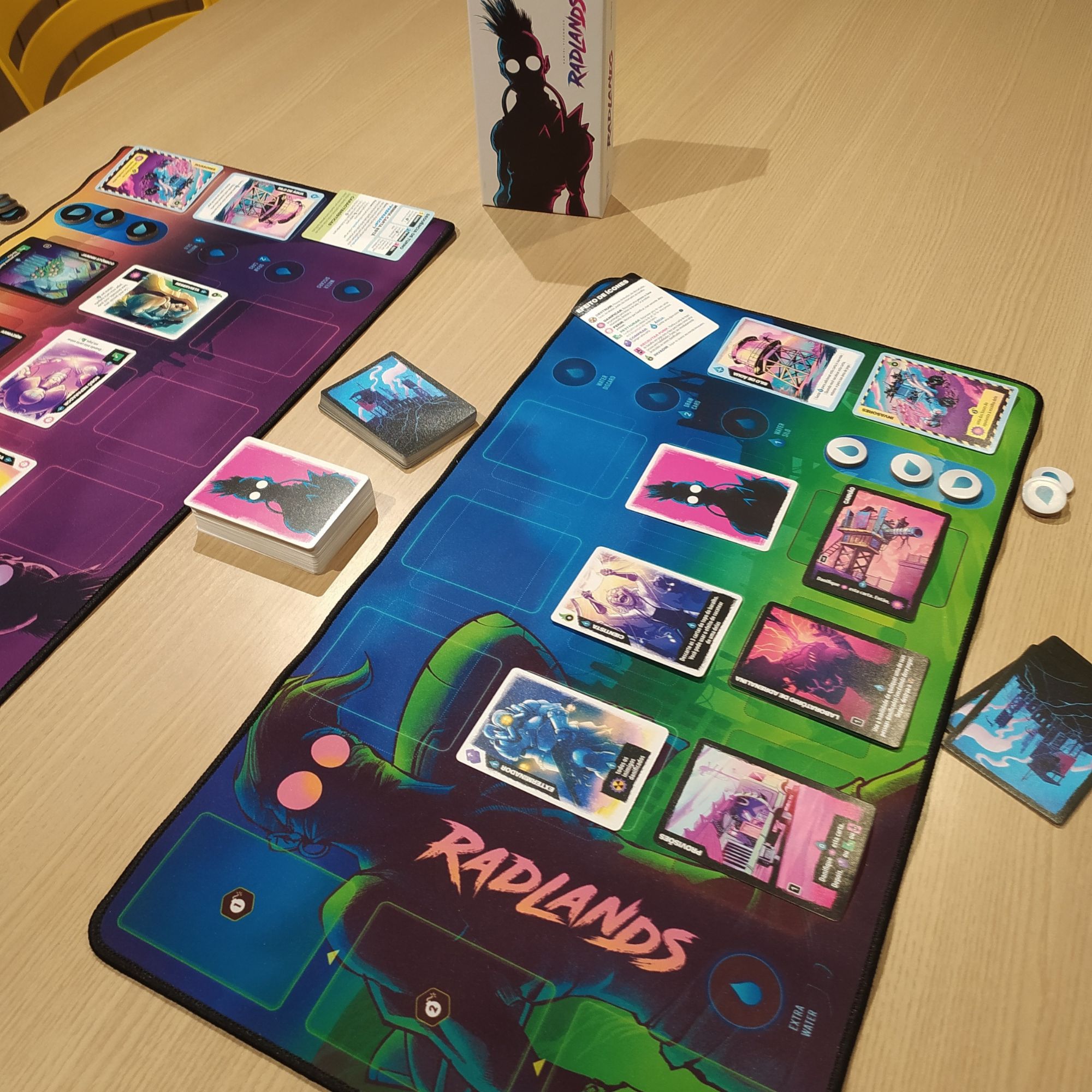 Pack Com 2 Playmats Radlands