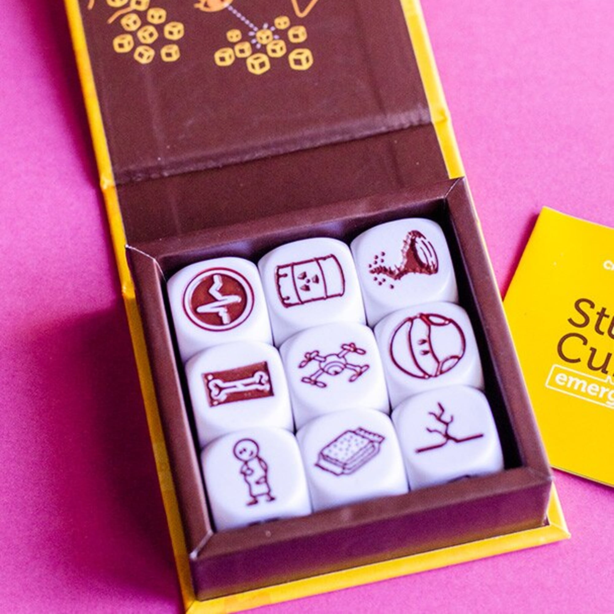 Story Cubes emergência board game