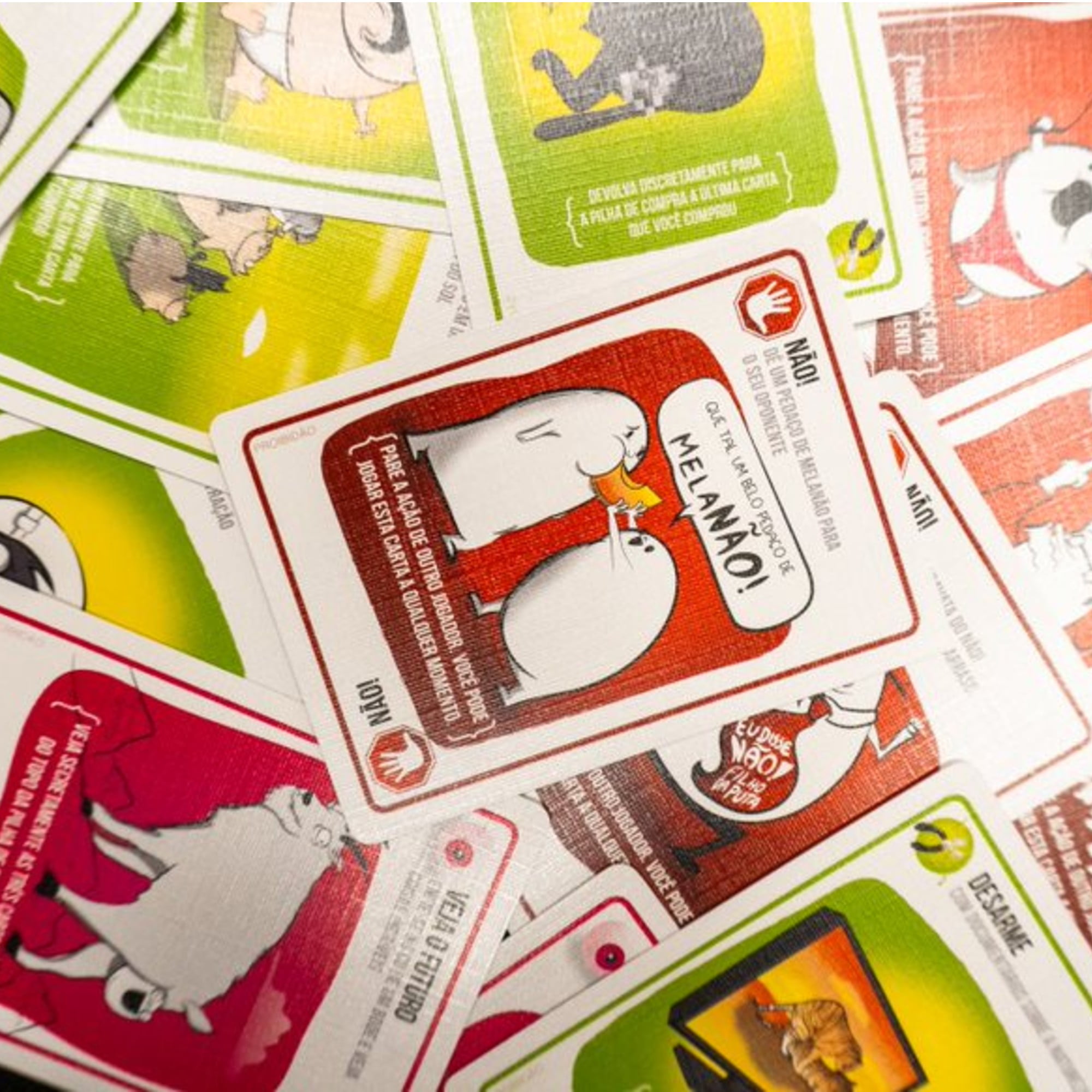 Exploding Kittens jogo de tabuleiro