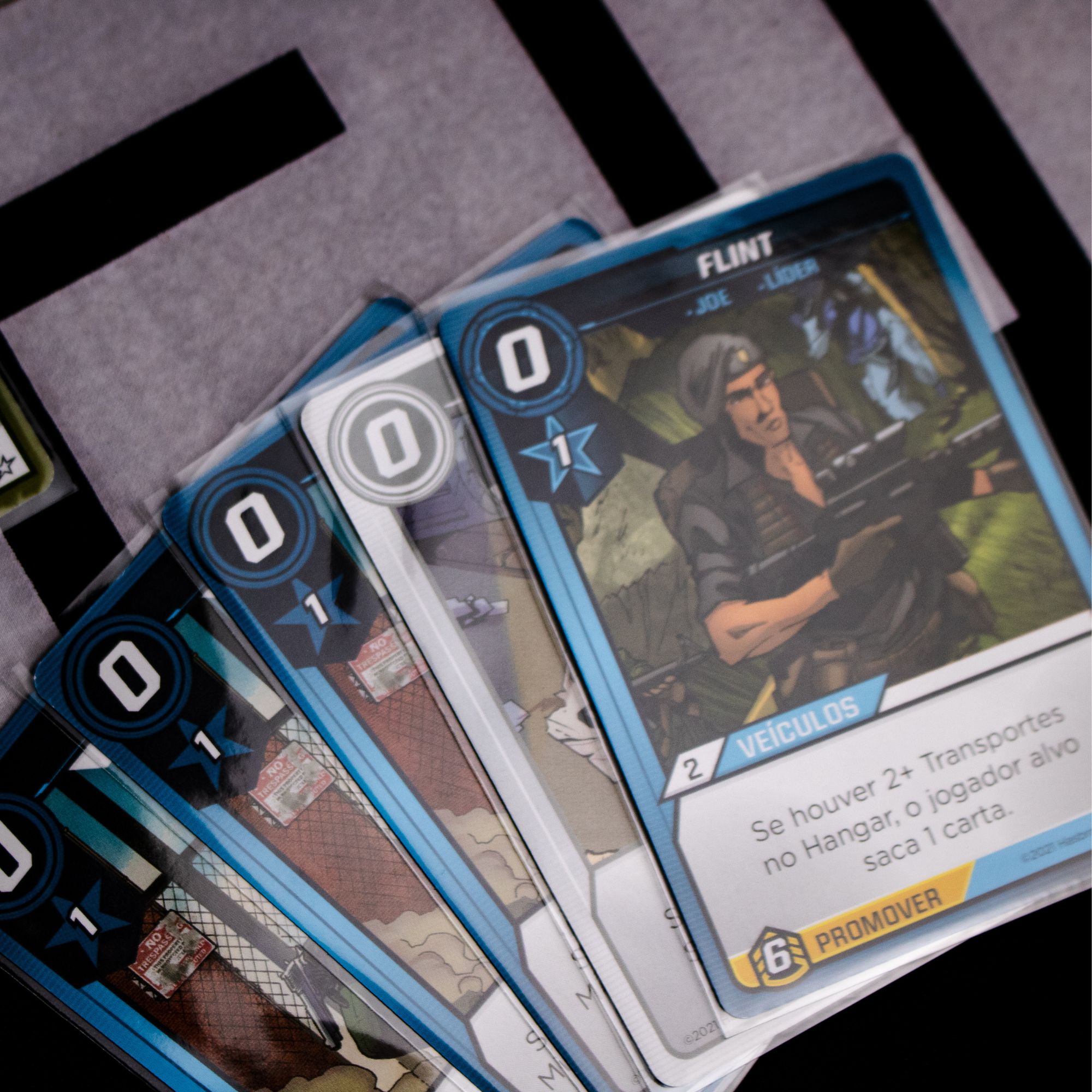 Jogo Gi Joe : Cartas em Ação + Grátis : Bonus Box # 1 - Bravo Jogos