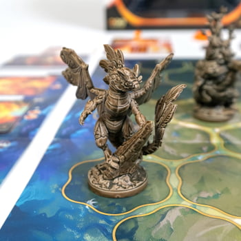Jogo Dragon Eclipse : Academia de Mystlings – Peare vs Arboro