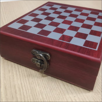 kit Abridor de Vinho + Jogo de Xadrez